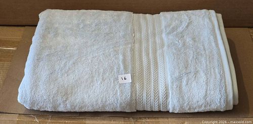 Lot #16 (1 of 4)