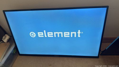 Element 40" LED/LCD TV, VESA Compatible, Articulating Wall Mount (1 of 3)