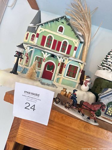 Lot #24 (1 of 5)