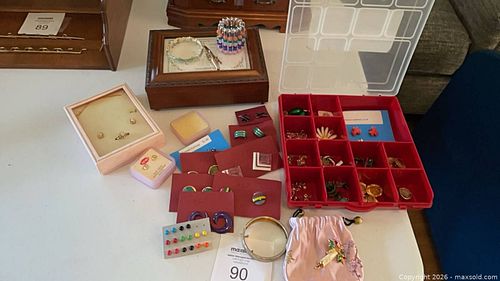 Lot #90 (1 of 7)