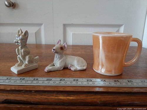 Vintage canine collectibles and FireKing mug (1 of 8)