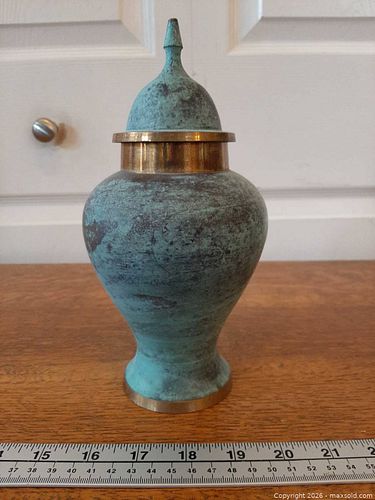 Lot #21 (1 of 9)