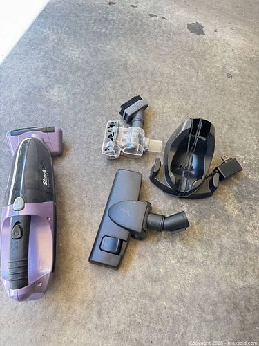 Lot #228 (1 of 4)