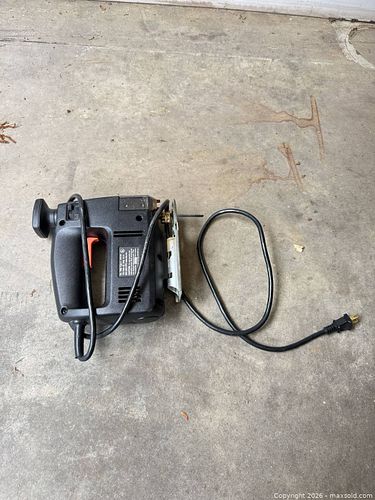 Lot #221 (1 of 4)