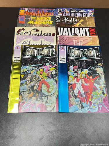 Lot of 10 Indie & Mainstream Comic Single Issues (1990s–2010s) (1 of 5)