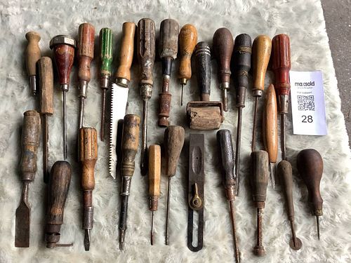 Lot #28 (1 of 7)