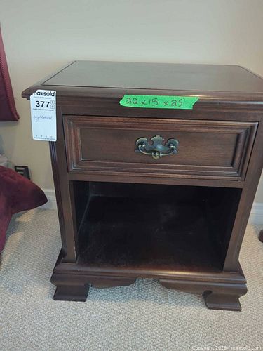 Lot #377 (1 of 10)
