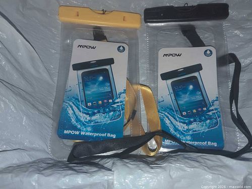Five Waterproof Phone Pouches  B (1 of 3)