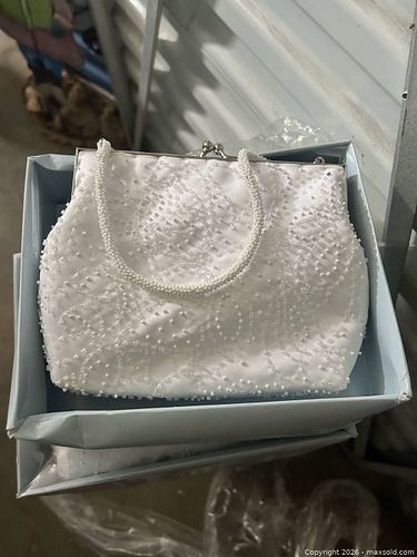 Lot of Girls White Satin Beaded Clutch Purses (1 of 3)