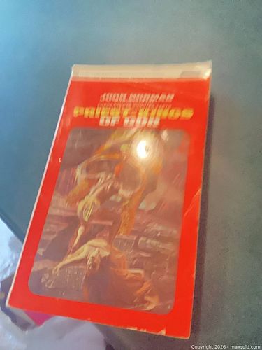 John Lange paperback (Ballantine Books, 1968) priest gods of gor (1 of 3)