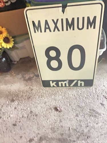 Traffic/Speed Limit Sign — 80 km/h Aluminum (1 of 3)