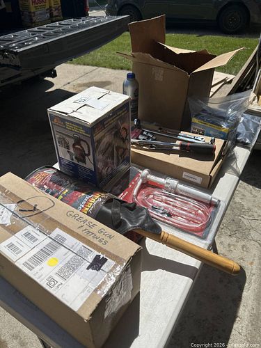 Lot #52 (1 of 13)