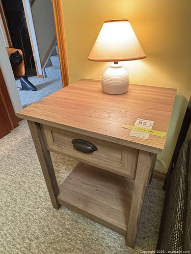 Lot #85 (1 of 8)