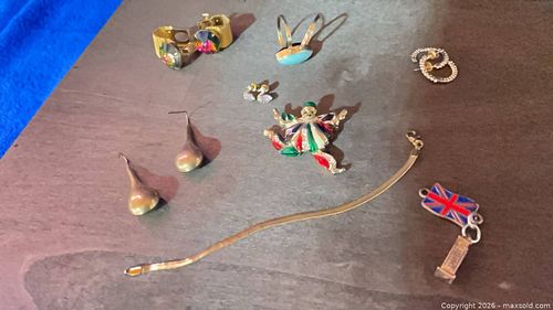 Lot #65 (1 of 10)