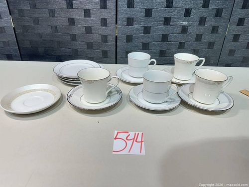 Lot #544 (1 of 12)