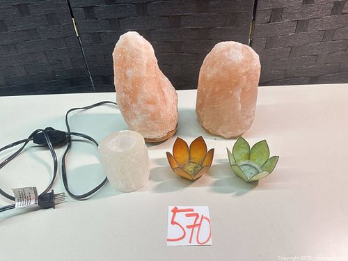 Lot #570 (1 of 7)