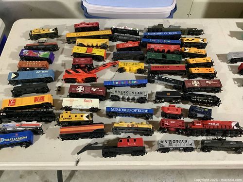 Lot #19 (1 of 12)