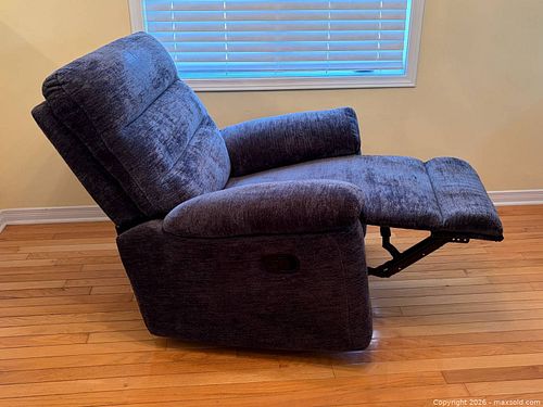 Lot #70 (1 of 4)