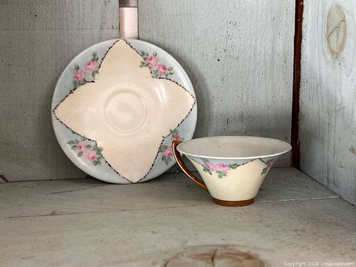 Vintage Gold Handled Floral Teacup & Saucer (1 of 4)