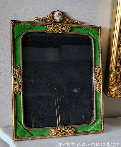 Lot #22 (1 of 4)