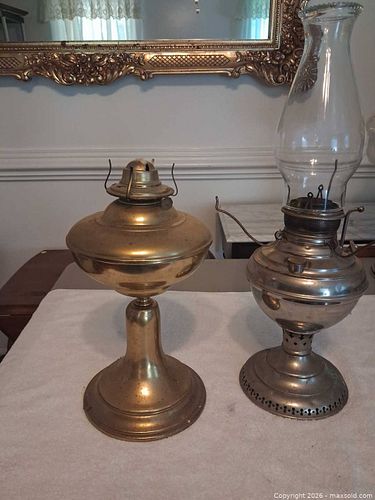 2 old oil lamps (1 of 5)