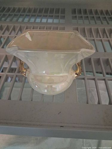 Small vase  (1 of 3)