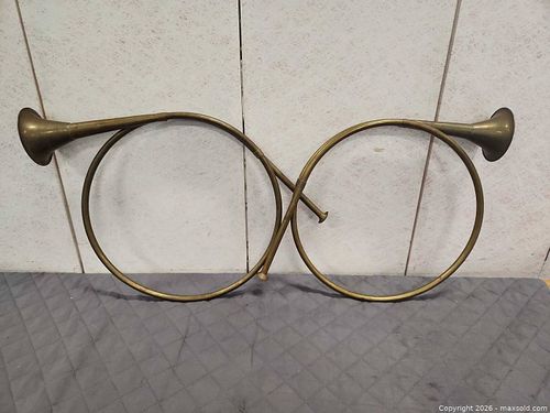 2 Vintage French Horns (1 of 6)