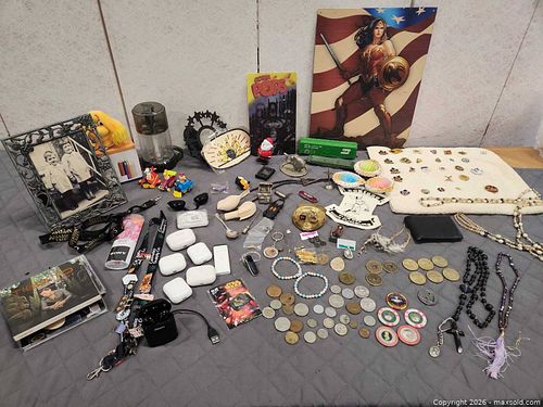 Large Collectibles Lot (1 of 20)