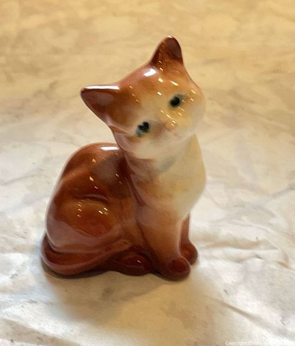 Lot #84 (1 of 7)