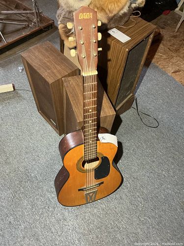 Guitar A (1 of 9)
