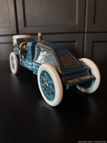 Lot #25 (1 of 4)