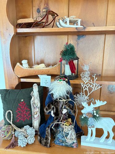 Lot #61 (1 of 7)