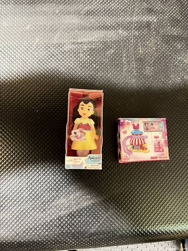 Lot #20 (1 of 5)