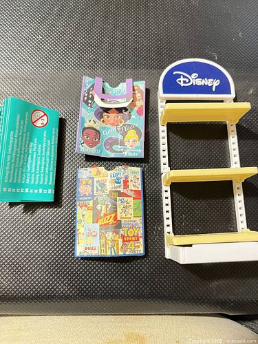 Lot #32 (1 of 6)