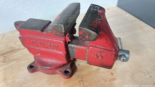 Bench Top Vise.  A  (1 of 7)
