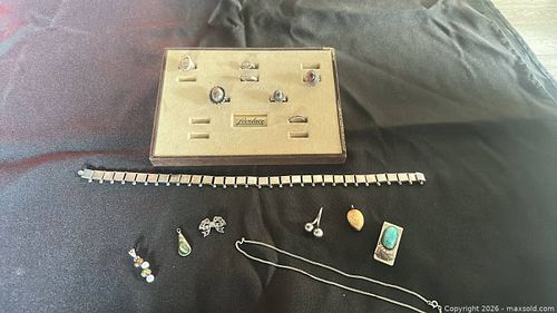 Costume Jewelry.   A  (1 of 13)