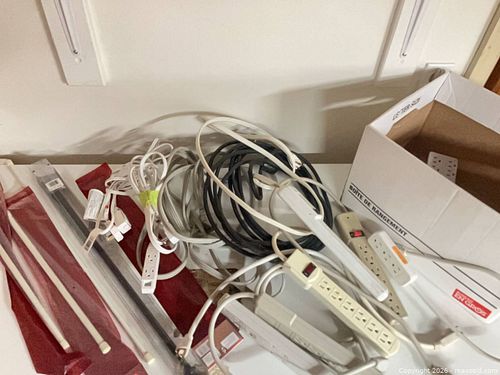 Electrical household lot. A (1 of 6)