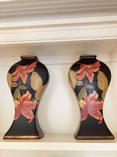 Matching Vases. A (1 of 5)