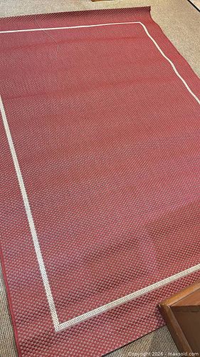 Rug.   B  (1 of 5)