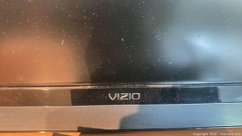TV and Blu-ray Player    A  (1 of 9)