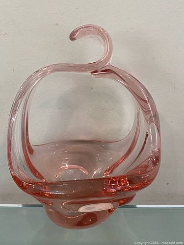 Lot #104 (1 of 9)