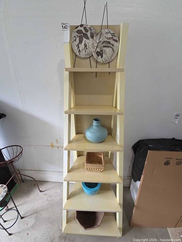 Lot #142 (1 of 16)