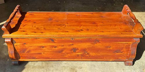 Vintage Cedar Hope Chest (1 of 19)