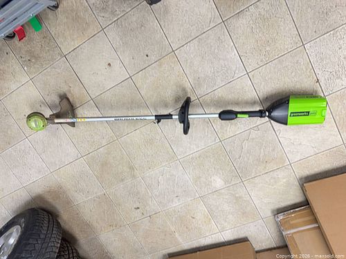 Greenworks Brushless Cordless String Trimmer — Straight Shaft (1 of 5)