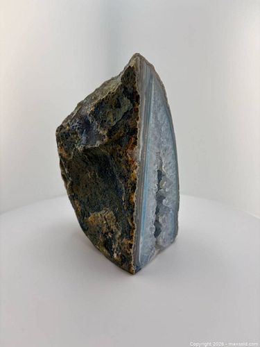 Lot #32 (1 of 13)