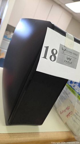 Lot #18 (1 of 8)
