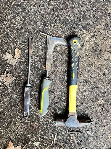 Hand Tools Set: Hammer, Pry Bar & Staple Puller (3 Pieces) (1 of 4)