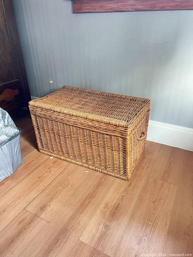 Lot #53 (1 of 5)