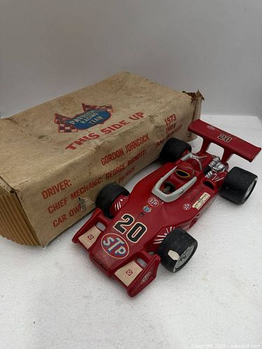 Lot #521 (1 of 9)