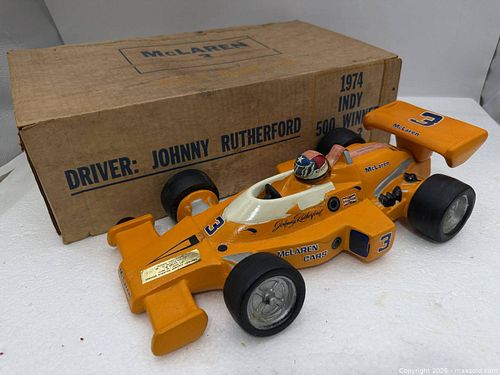 Lot #523 (1 of 9)